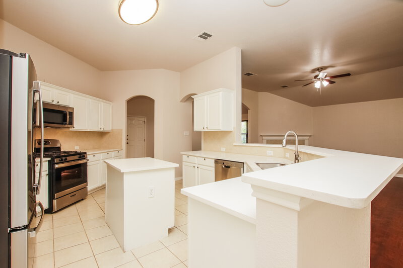 1,905/Mo, 1105 Wigwam Leander, TX 78641 Kitchen View