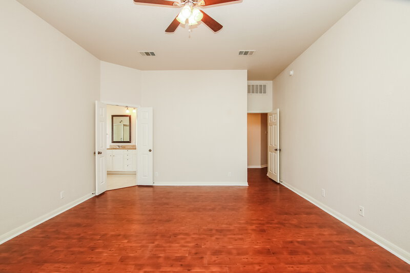 1,905/Mo, 1105 Wigwam Leander, TX 78641 Main Bedroom View 2