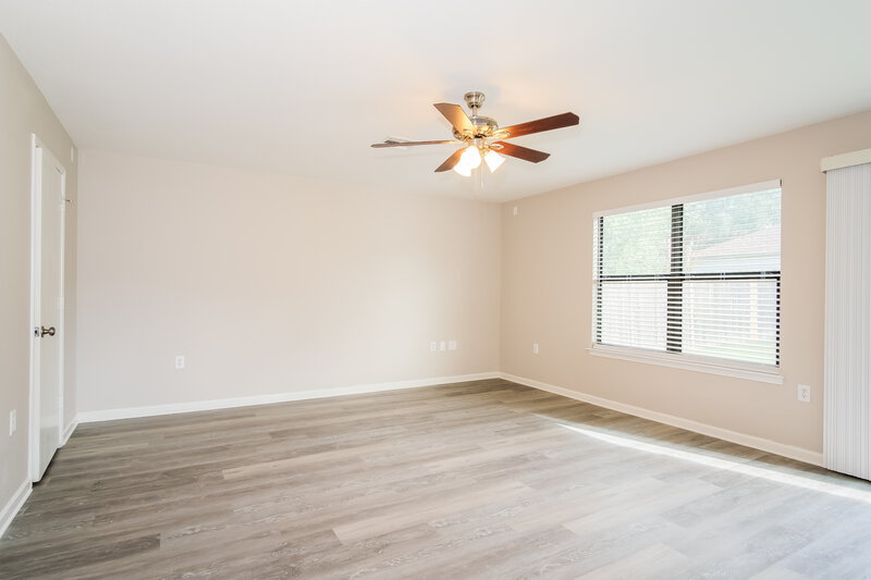 2,455/Mo, 7919 Eudora Ln Austin, TX 78747 Living Room View 2
