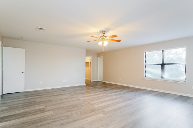 2,455/Mo, 7919 Eudora Ln Austin, TX 78747 Main Bedroom View 2