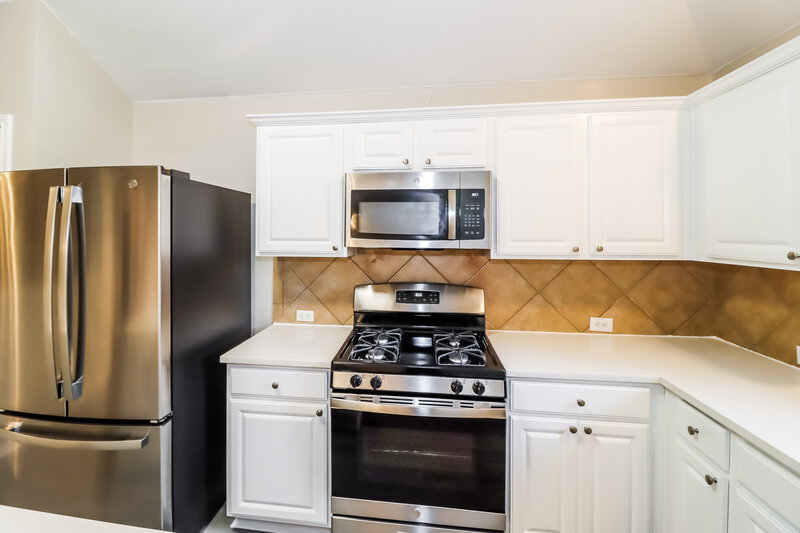 1,960/Mo, 3901 Bandice Ln Pflugerville, TX 78660 Kitchen View 2