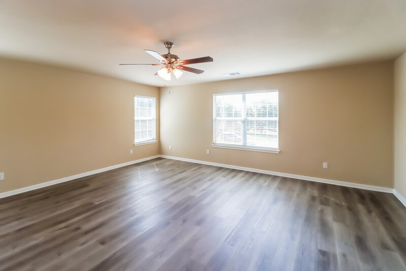 2,005/Mo, 175 Meadowlark Ln Kyle, TX 78640 Main Bedroom View