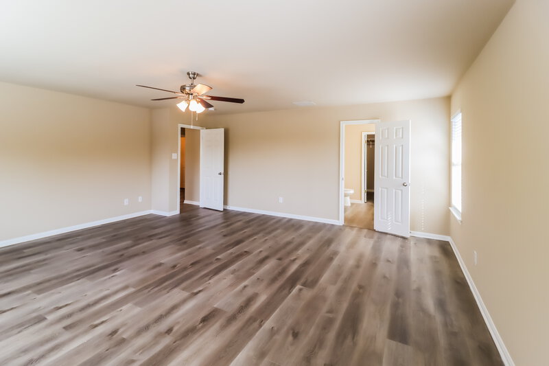 2,005/Mo, 175 Meadowlark Ln Kyle, TX 78640 Main Bedroom View 2