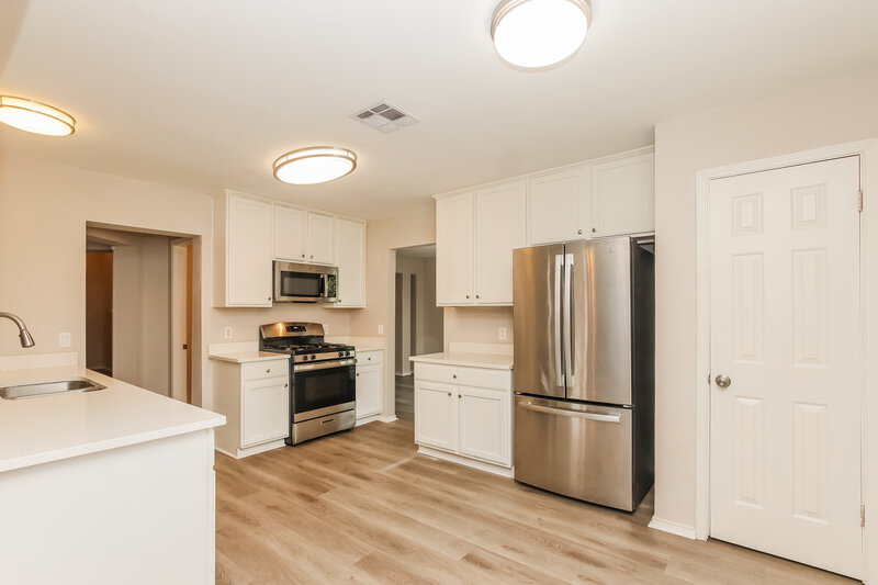 1,720/Mo, 1504 Lorson Loop Round Rock, TX 78665 Kitchen View