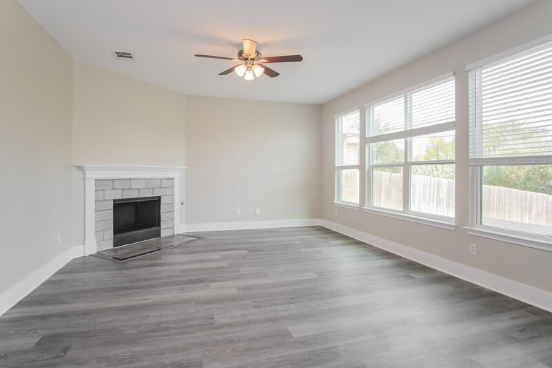 2,250/Mo, 3604 Taylor Falls Dr Pflugerville, TX 78660 Living Room View 2