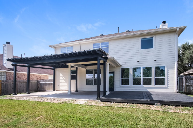 2,250/Mo, 3604 Taylor Falls Dr Pflugerville, TX 78660 Rear View 2