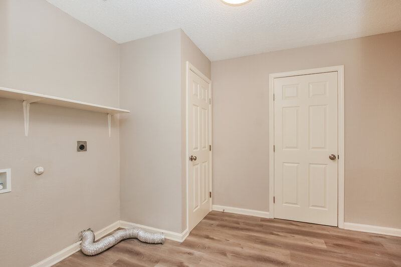 1,840/Mo, 1232 Dexford Dr Austin, TX 78753 Laundry Room View