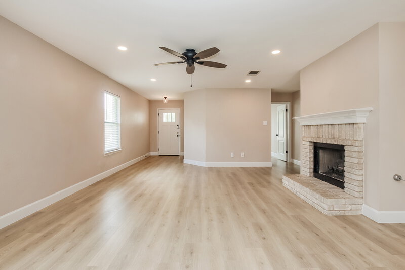 2,520/Mo, 1210 Dayton Dr Round Rock, TX 78665 Living Room View 2
