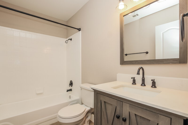 2,520/Mo, 1210 Dayton Dr Round Rock, TX 78665 Bathroom View