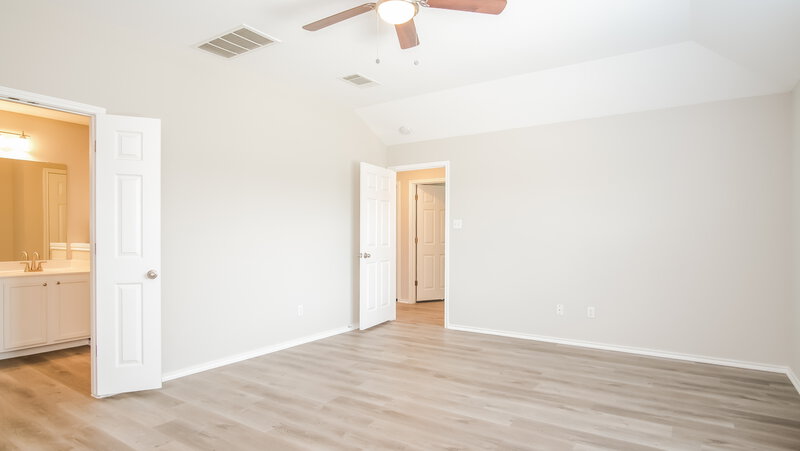 2,395/Mo, 18104 Gallant St Manor, TX 78653 Main Bedroom View 2