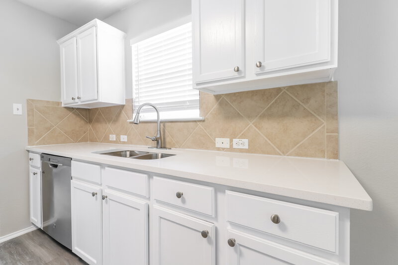 2,285/Mo, 399 Housefinch Loop Leander, TX 78641 Kitchen View
