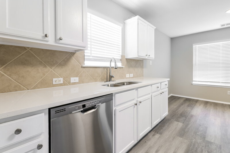 2,285/Mo, 399 Housefinch Loop Leander, TX 78641 Kitchen View 2