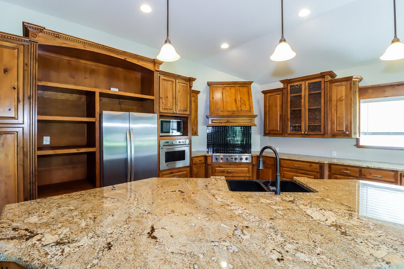 2,160/Mo, 30317 Ledgemont Georgetown, TX 78628 Kitchen View 3