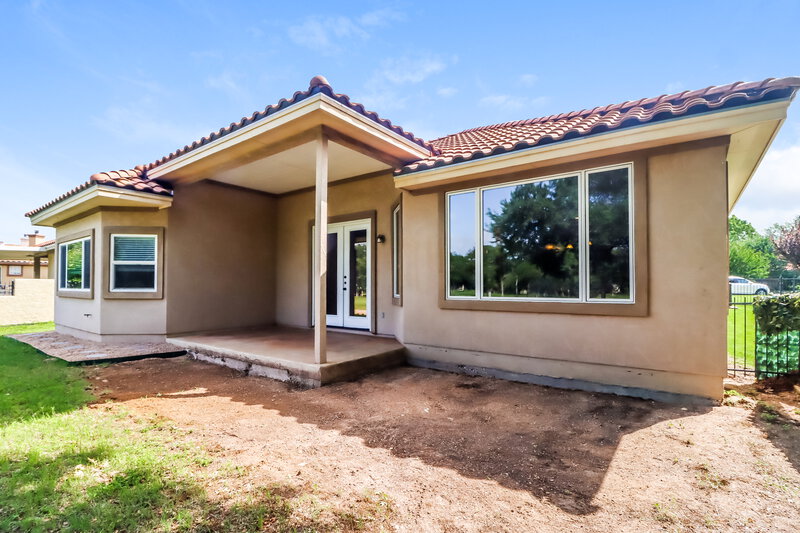 2,160/Mo, 30317 Ledgemont Georgetown, TX 78628 Rear View