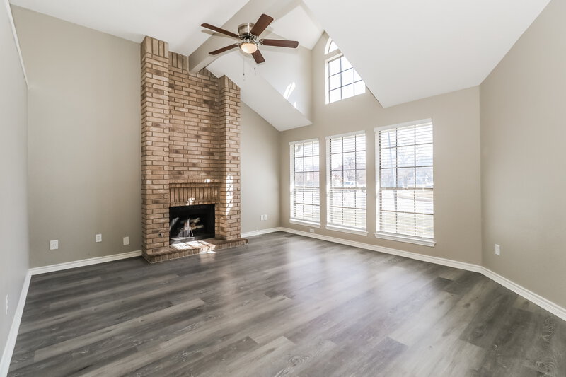 1,980/Mo, 900 Clearwater Trail Round Rock, TX 78664 Living Room View