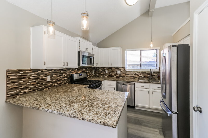 1,980/Mo, 900 Clearwater Trail Round Rock, TX 78664 Kitchen View