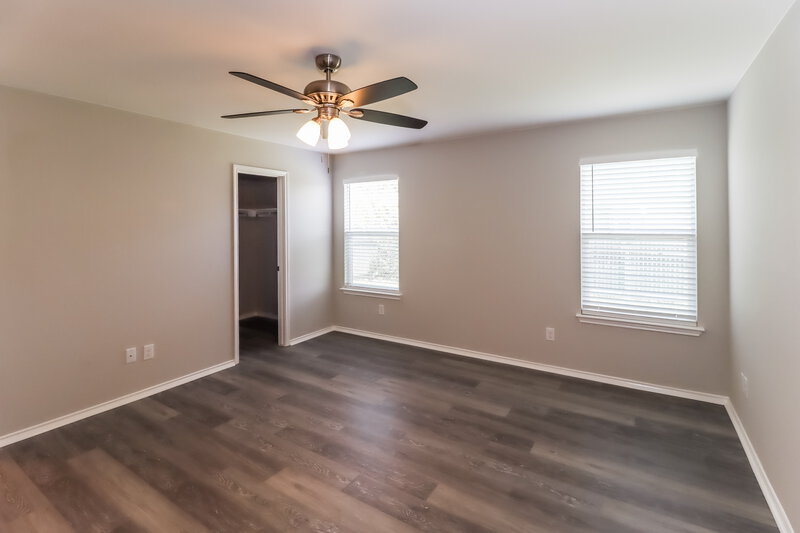 1,990/Mo, 181 Gina Dr Kyle, TX 78640 Main Bedroom View