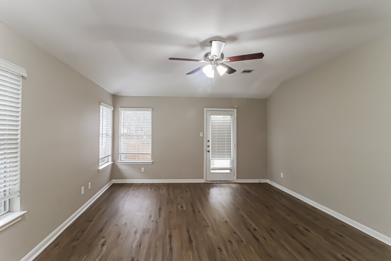 1,985/Mo, 17420 Rannoch Dr Pflugerville, TX 78660 Living Room View