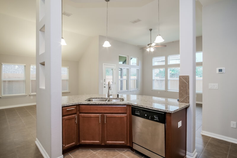 1,945/Mo, 307 Field Corn Ln San Marcos, TX 78666 Kitchen View