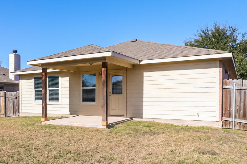 1,685/Mo, 223 Legends of Hutto Trl Hutto, TX 78634 Rear View