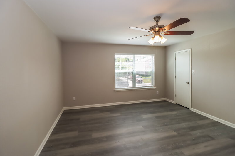 1,980/Mo, 231 Dandelion Loop Kyle, TX 78640 Main Bedroom View