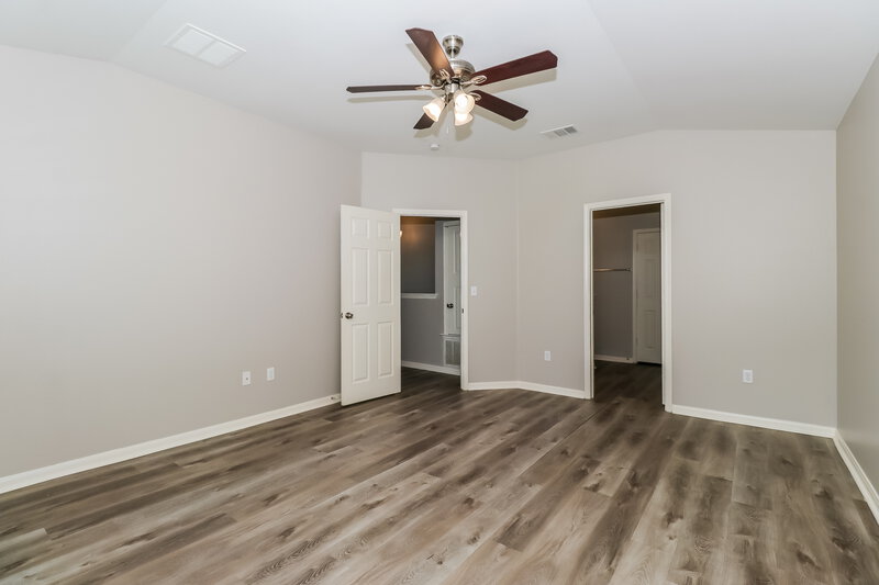 2,020/Mo, 388 Musgrav Kyle, TX 78640 Main Bedroom View 2