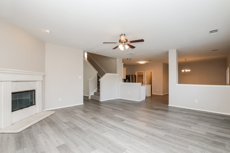 1,895/Mo, 121 Castle Dr Hutto, TX 78634 Living Room View 2