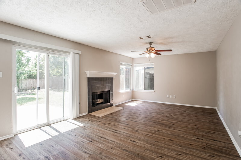 2,280/Mo, 17116 Valley Glen Rd Pflugerville, TX 78660 Living Room View