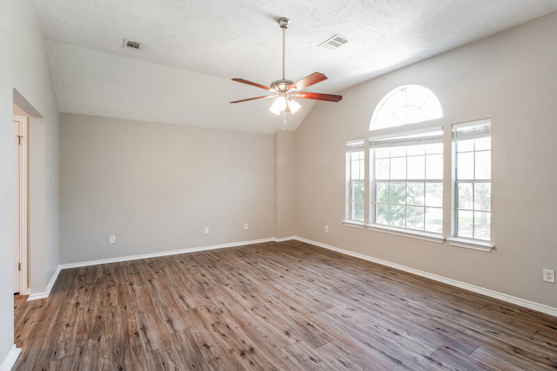 2,280/Mo, 17116 Valley Glen Rd Pflugerville, TX 78660 Main Bedroom View
