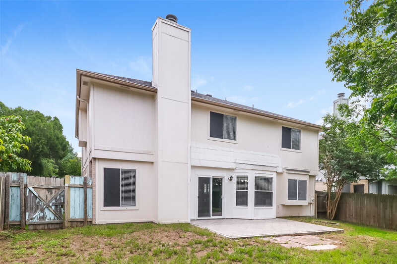 2,340/Mo, 17116 Valley Glen Rd Pflugerville, TX 78660 Rear View