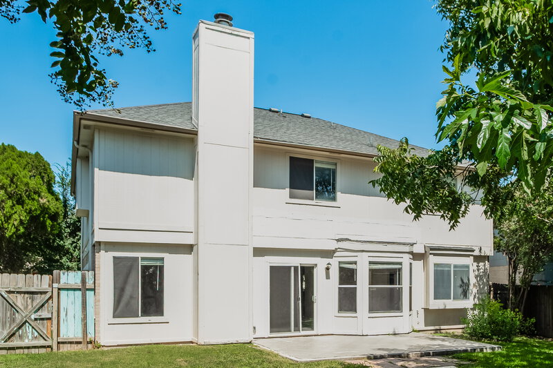2,280/Mo, 17116 Valley Glen Rd Pflugerville, TX 78660 Rear View 2