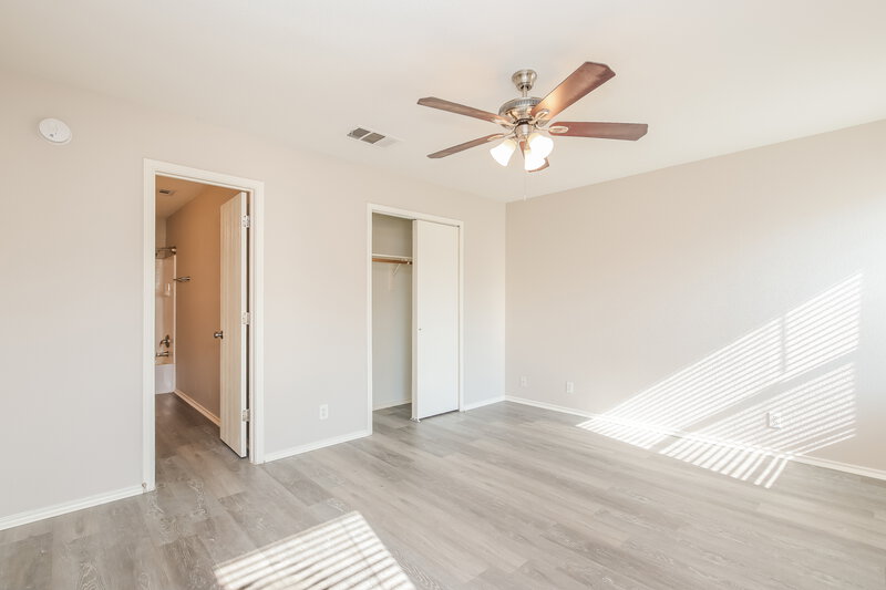 1,720/Mo, 304 Forsyth Ct Hutto, TX 78634 Main Bedroom View