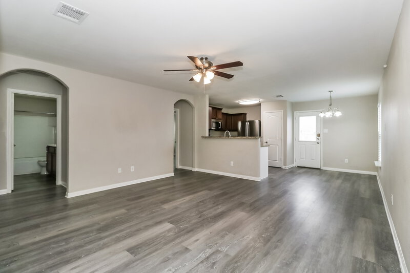 1,595/Mo, 428 Ruby Ln Jarrell, TX 76537 Living Room View