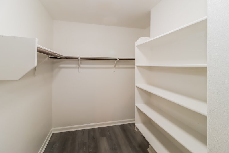 2,095/Mo, 1117 Plateau Trl Georgetown, TX 78626 Walk In Closet View