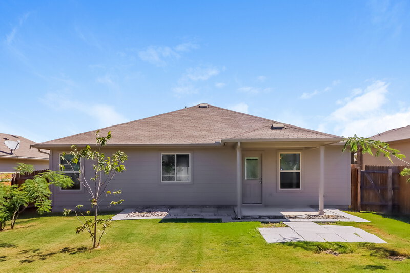 2,095/Mo, 1117 Plateau Trl Georgetown, TX 78626 Rear View
