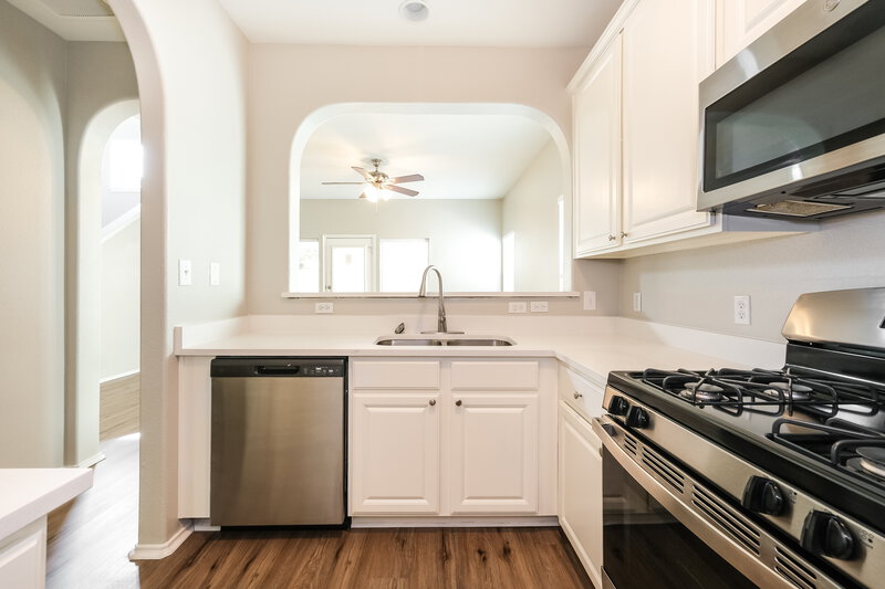 1,825/Mo, 507 McGarity Kyle, TX 78640 Kitchen View