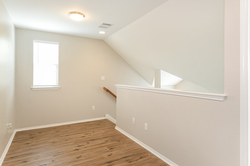 1,825/Mo, 507 McGarity Kyle, TX 78640 Loft View