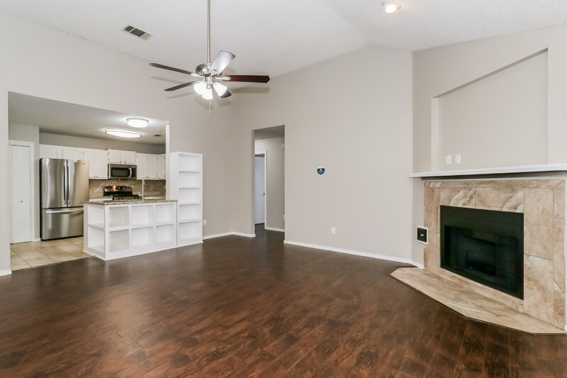 1,630/Mo, 606 Clearwater Trl Round Rock, TX 78664 Living Room View