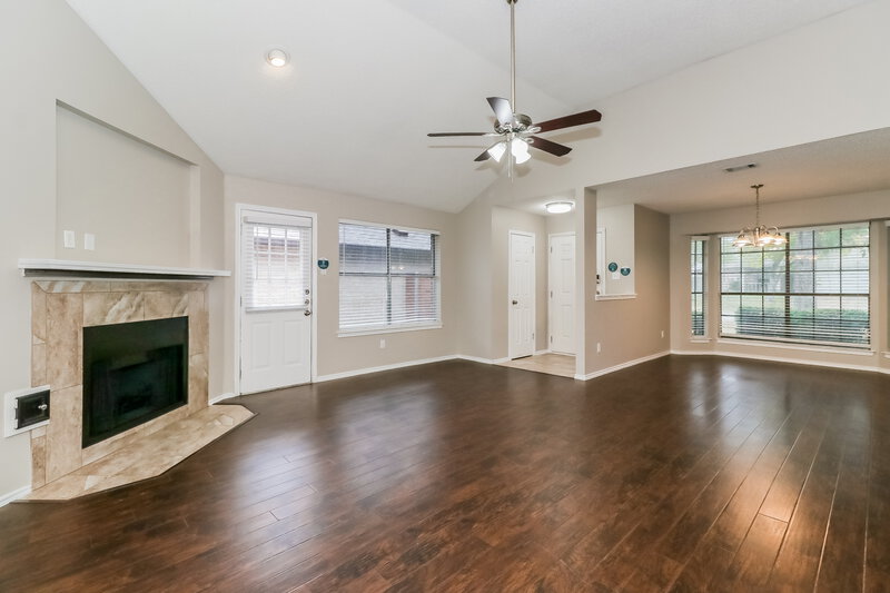 1,630/Mo, 606 Clearwater Trl Round Rock, TX 78664 Living Room View 2