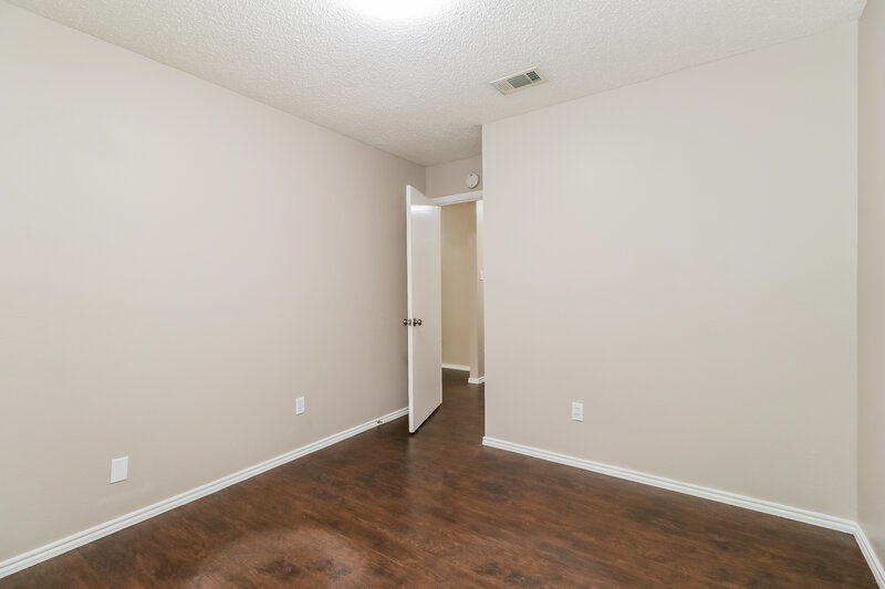 1,630/Mo, 606 Clearwater Trl Round Rock, TX 78664 Bedroom View 2