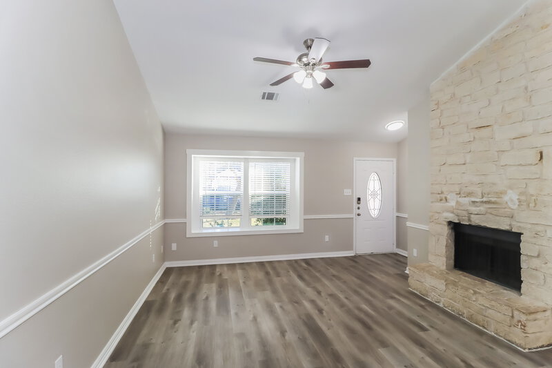2,100/Mo, 1804 Primrose Trl Round Rock, TX 78664 Living Room View 3