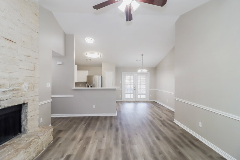 2,100/Mo, 1804 Primrose Trl Round Rock, TX 78664 Living Room View 4