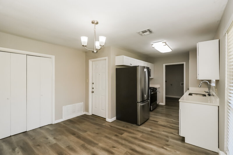 1,635/Mo, 114 Cloverleaf St San Marcos, TX 78666 Dining Room View