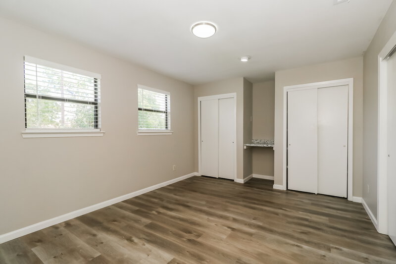 1,635/Mo, 114 Cloverleaf St San Marcos, TX 78666 Bedroom View 4