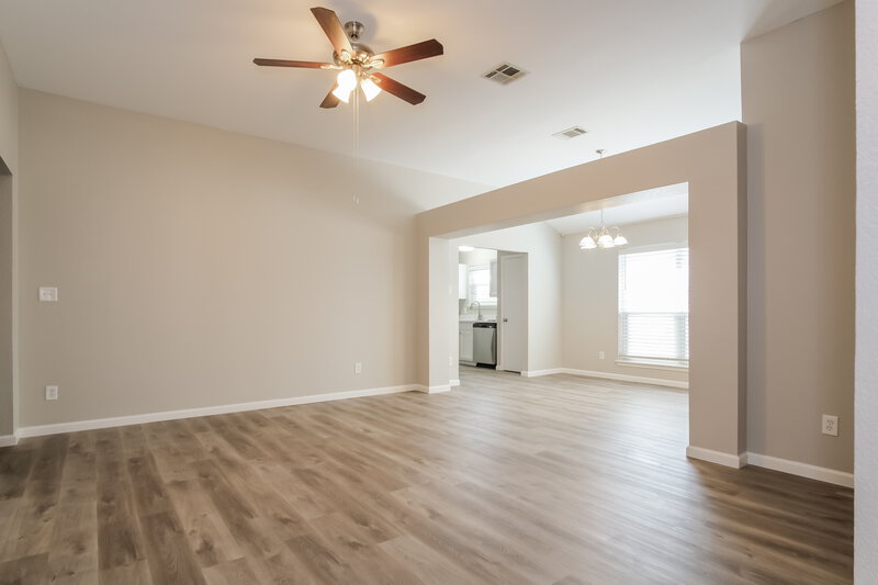 1,960/Mo, 119 Wilderness Trl Elgin, TX 78621 Living Room View 2