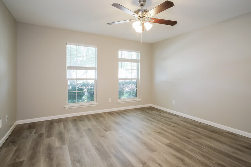 1,960/Mo, 119 Wilderness Trl Elgin, TX 78621 Main Bedroom View 2