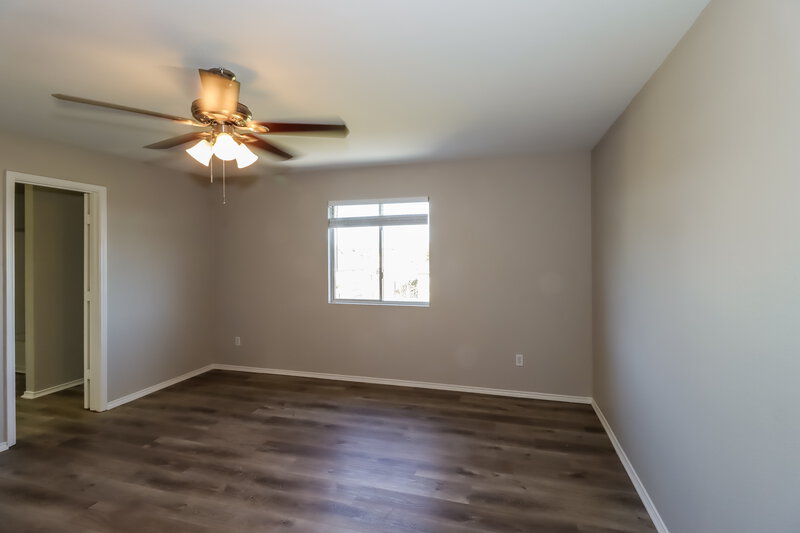 2,190/Mo, 121 Camellia Dr Hutto, TX 78634 Main Bedroom View