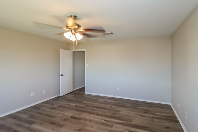 2,190/Mo, 121 Camellia Dr Hutto, TX 78634 Main Bedroom View 2