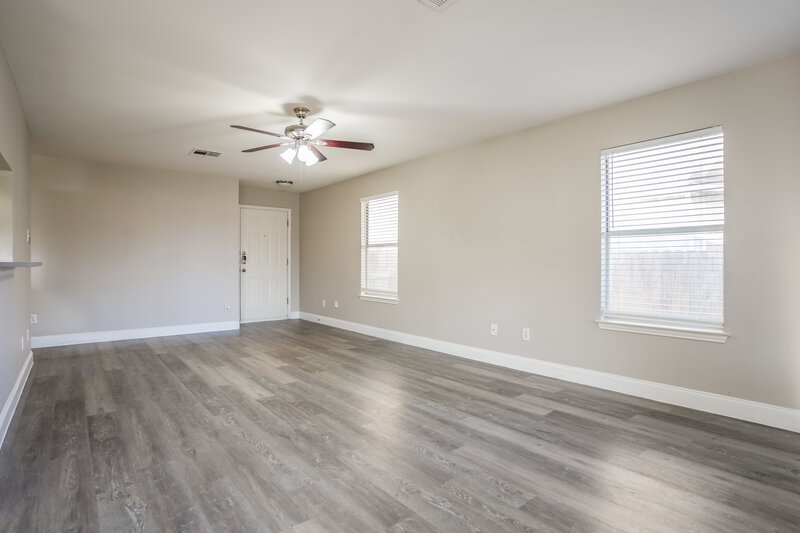 2,140/Mo, 809 Bushmills Ct Pflugerville, TX 78660 Living Room View 2