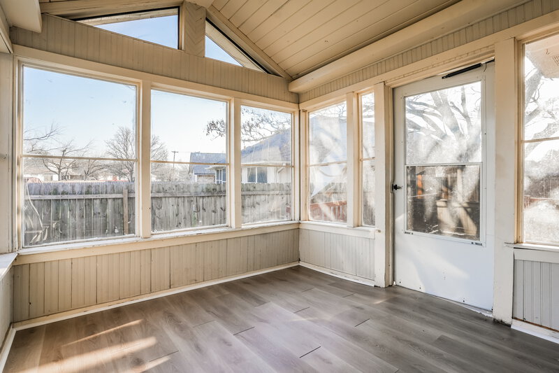 2,140/Mo, 809 Bushmills Ct Pflugerville, TX 78660 Sun Room View